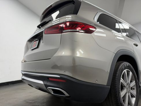Used 2022 Mercedes-Benz GLS 450 4MATIC image 19