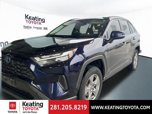 Used 2022 Toyota RAV4 XLE w/ Convenience Package AWD/4WD image 7