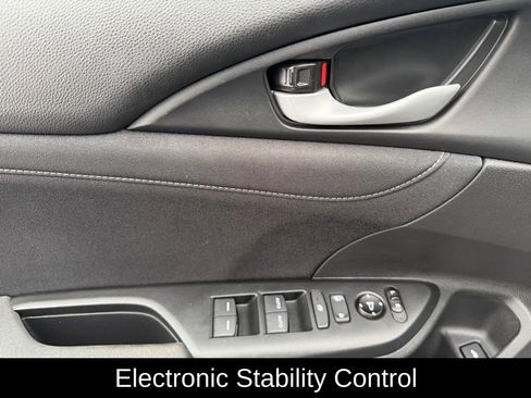 Used 2021 Honda Insight EX image 10