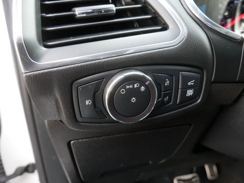 Used 2020 Ford Edge ST image 17