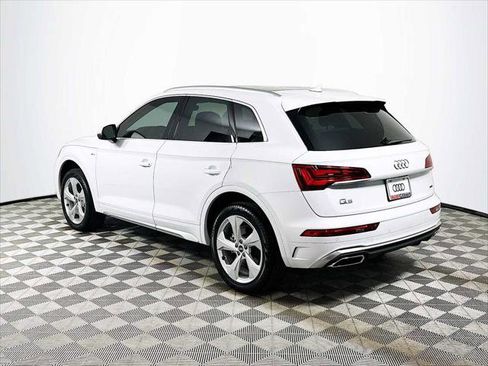 Certified 2025 Audi Q5 2.0T Premium Plus w/ Premium Plus Package image 5