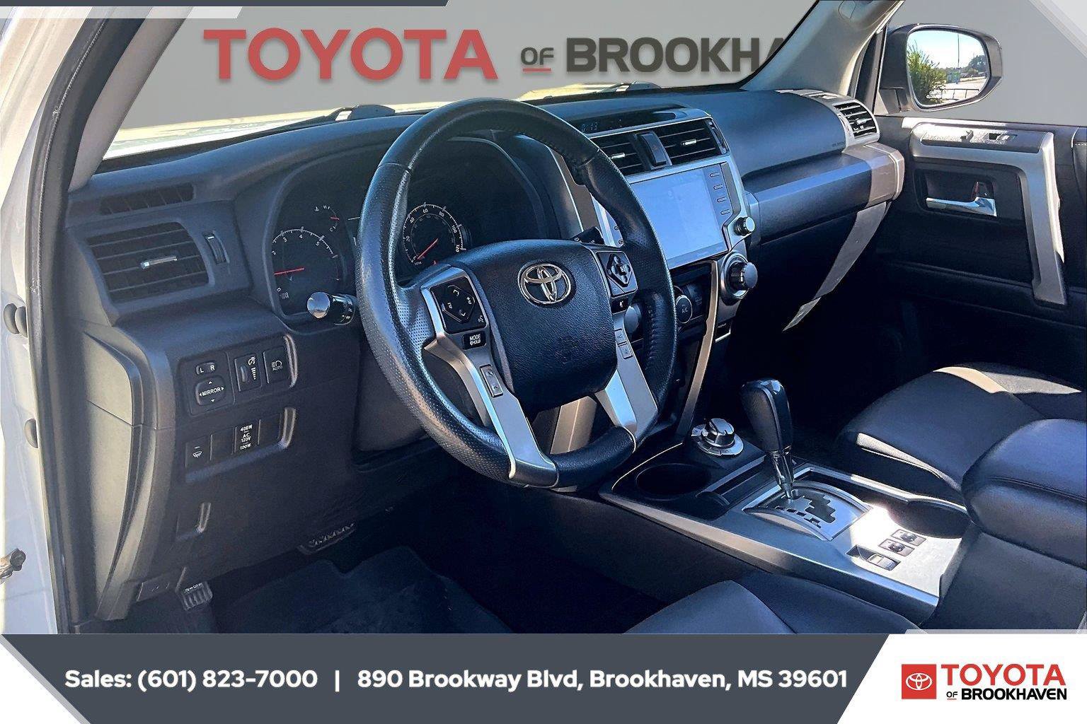 Used 2021 Toyota 4Runner SR5 Premium w/ Moonroof Package AWD/4WD image 12