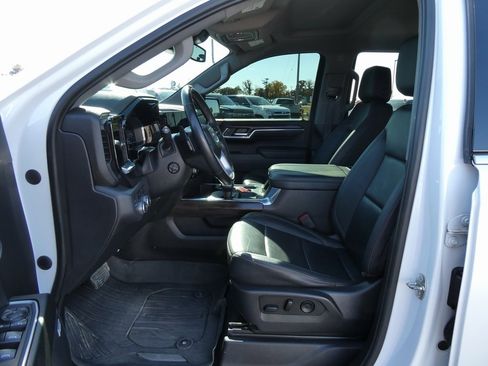 Certified 2023 GMC Sierra 1500 SLT w/ SLT Premium Package image 18