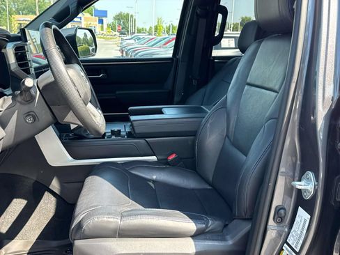 Used 2023 Toyota Tundra Platinum AWD/4WD image 28