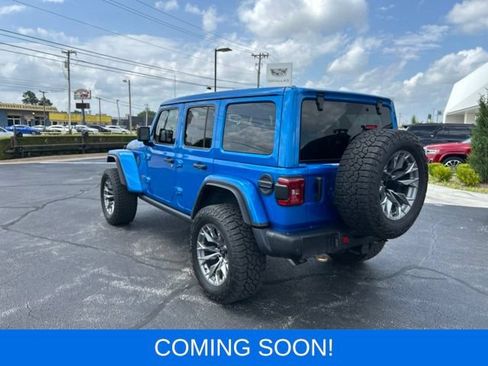 Used 2022 Jeep Wrangler Unlimited Rubicon w/ Xtreme Recon 35" Tire Package AWD/4WD image 13