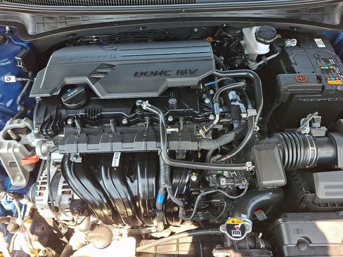 Certified 2023 Hyundai Elantra SEL w/ Preferred Accessory Package FWD image 28