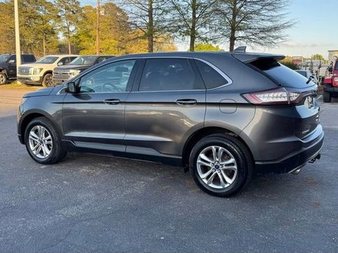 Used 2017 Ford Edge Titanium w/ Equipment Group 301A image 5