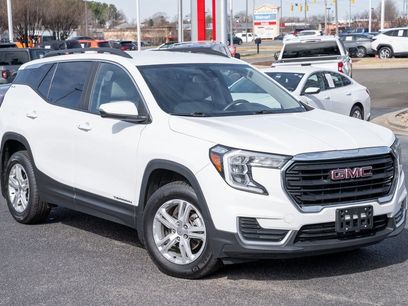 Used 2022 GMC Terrain SLE w/ Driver Convenience Package