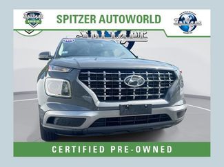 Used 2025 Hyundai Venue SEL FWD video 1