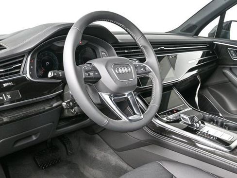New 2025 Audi Q7 3.0T Premium Plus image 4