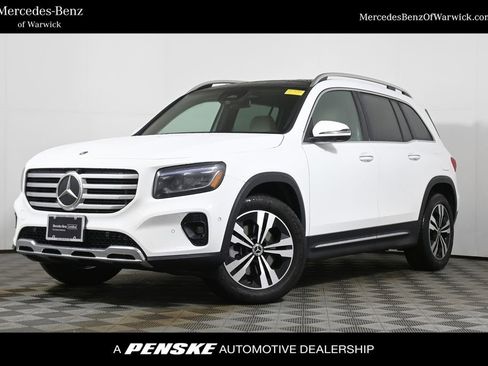 Certified 2026 Mercedes-Benz GLB 250 4MATIC image 1