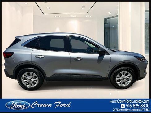 Certified 2023 Ford Escape Active w/ Tech Pack #1 AWD/4WD image 4