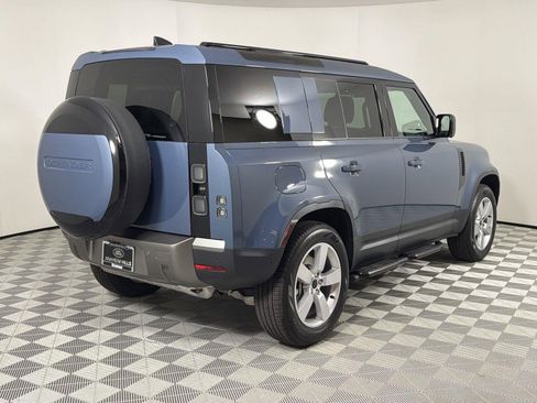 New 2026 Land Rover Defender 110 S image 5