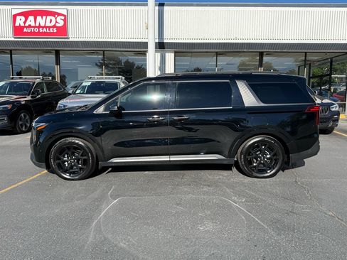 Used 2025 Kia Carnival SX Prestige FWD image 16