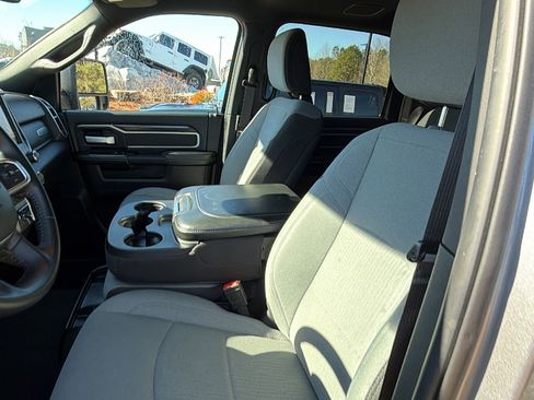 Used 2024 RAM 2500 Big Horn w/ Bed Utility Group image 17