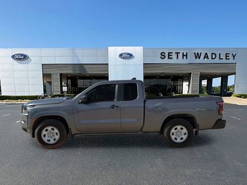 Used 2023 Nissan Frontier S w/ Technology Package image 4