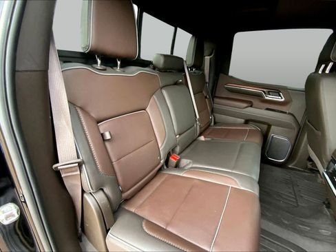 Used 2024 GMC Sierra 1500 Denali AWD/4WD image 19