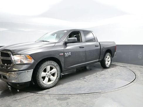 Used 2023 RAM 1500 Classic SLT AWD/4WD image 5
