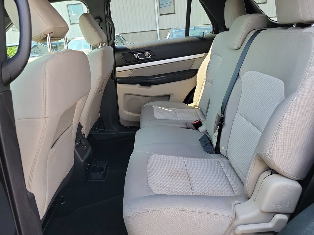 Used 2018 Ford Explorer FWD image 15