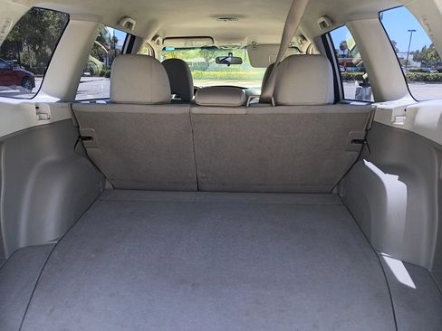 Used 2011 Subaru Forester 2.5X AWD/4WD image 10