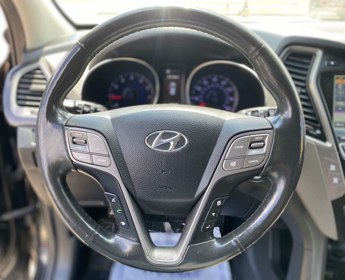 Used 2014 Hyundai Santa Fe Sport 2.0T w/ Technology Package 05 FWD image 18