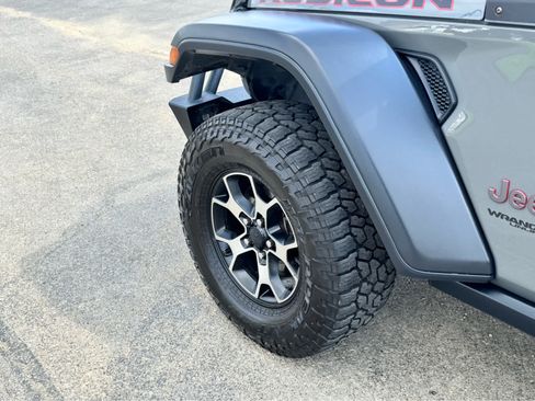 Used 2020 Jeep Wrangler Unlimited Rubicon w/ LED Lighting Group AWD/4WD image 13