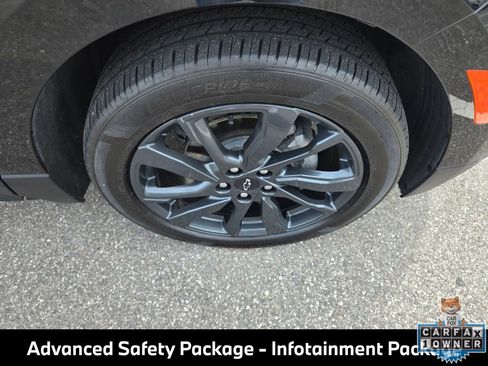 Used 2022 Chevrolet Equinox RS w/ RS Leather Package FWD image 11