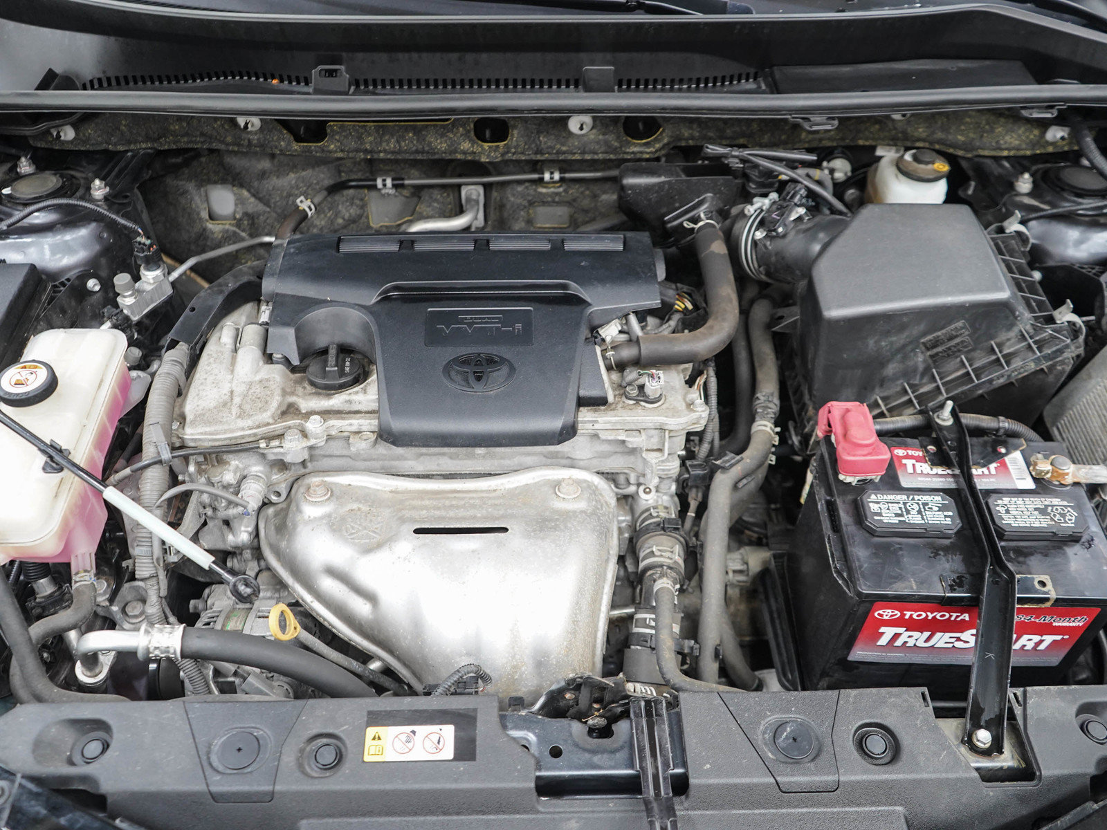 Used 2018 Toyota RAV4 XLE AWD/4WD image 29