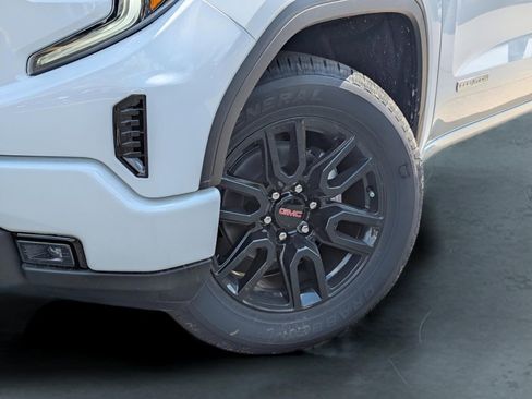 New 2026 GMC Sierra 1500 Elevation image 2