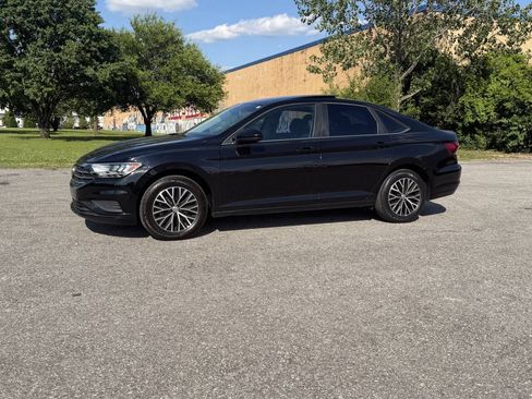 Used 2020 Volkswagen Jetta SE FWD image 1