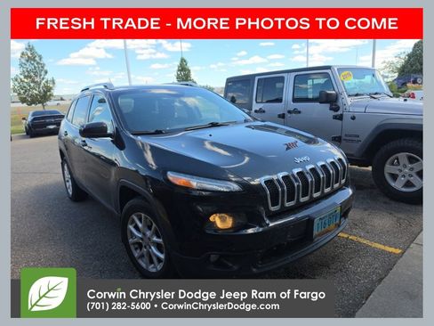Used 2014 Jeep Cherokee Latitude w/ Cold Weather Group FWD image 1