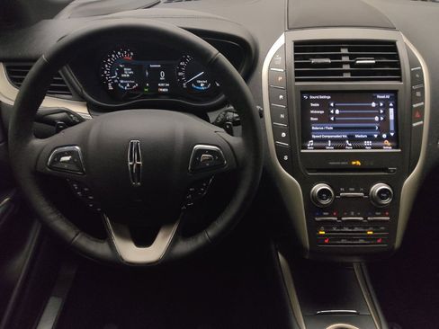 Used 2018 Lincoln MKC Premiere FWD image 22