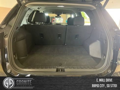 Used 2024 Chevrolet Equinox LT AWD/4WD image 23