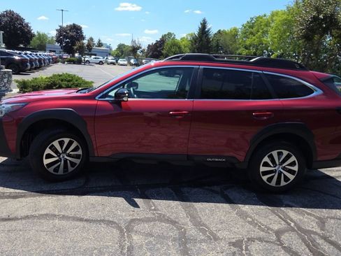Certified 2024 Subaru Outback Premium AWD/4WD image 5