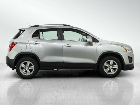 Used 2016 Chevrolet Trax LT w/ LT Convenience Package AWD/4WD image 6