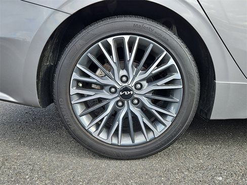 Certified 2023 Kia Forte GT-Line image 9