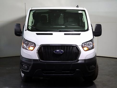 Used 2024 Ford Transit 250 Low Roof w/ Exterior Upgrade Package image 9