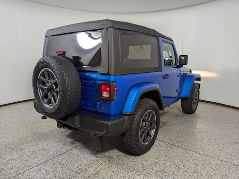 Used 2021 Jeep Wrangler Sport image 12