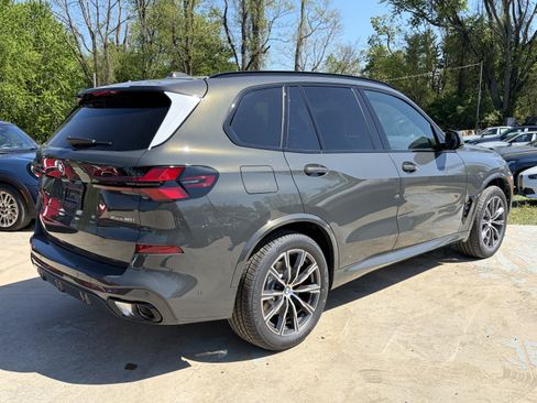 New 2026 BMW X5 xDrive40i w/ M Sport Package AWD/4WD image 5
