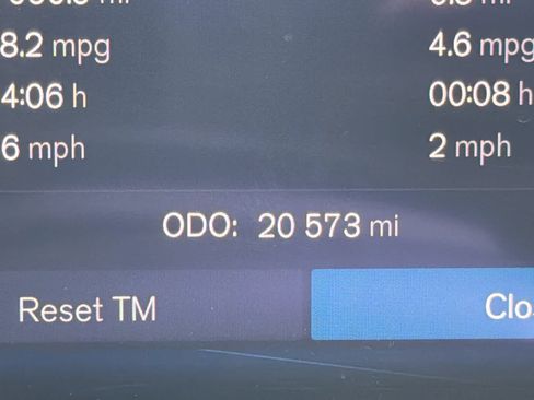 Used 2025 Volvo XC40 B5 Plus AWD/4WD image 36