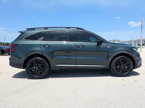 Certified 2023 Kia Sorento S w/ Panoramic Sunroof Package AWD/4WD image 4
