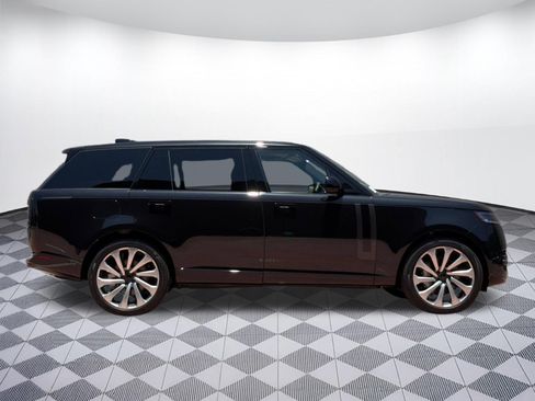 New 2026 Land Rover Range Rover Long Wheelbase SE AWD/4WD image 8