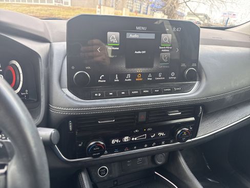 Used 2023 Nissan Rogue Platinum w/ Platinum Premium Package image 21