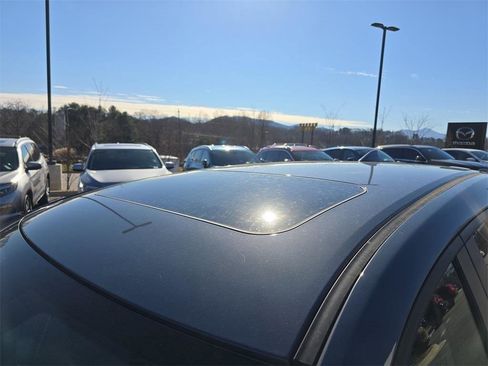 Used 2023 MAZDA CX-5 Carbon Edition image 12