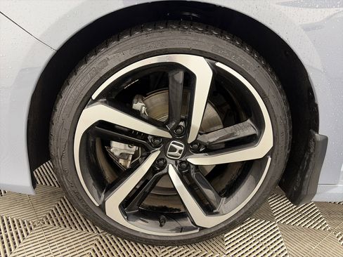 Used 2022 Honda Accord Sport image 13