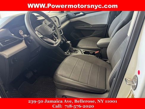 Used 2023 Volkswagen Taos SE FWD image 19