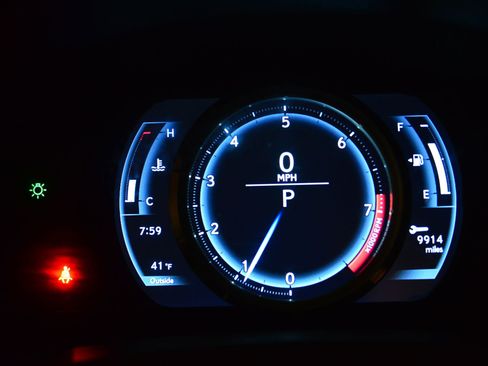 Used 2019 Lexus IS 300 AWD image 15