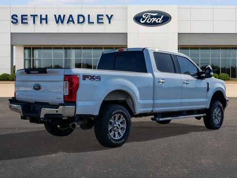 Used 2017 Ford F250 Lariat w/ Chrome Package image 7