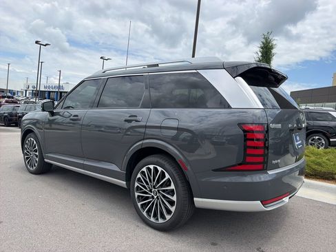 New 2026 Hyundai Palisade Calligraphy FWD image 5