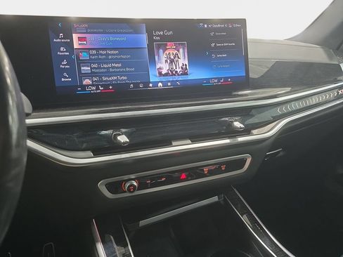Certified 2025 BMW X5 xDrive40i w/ M Sport Package AWD/4WD image 12